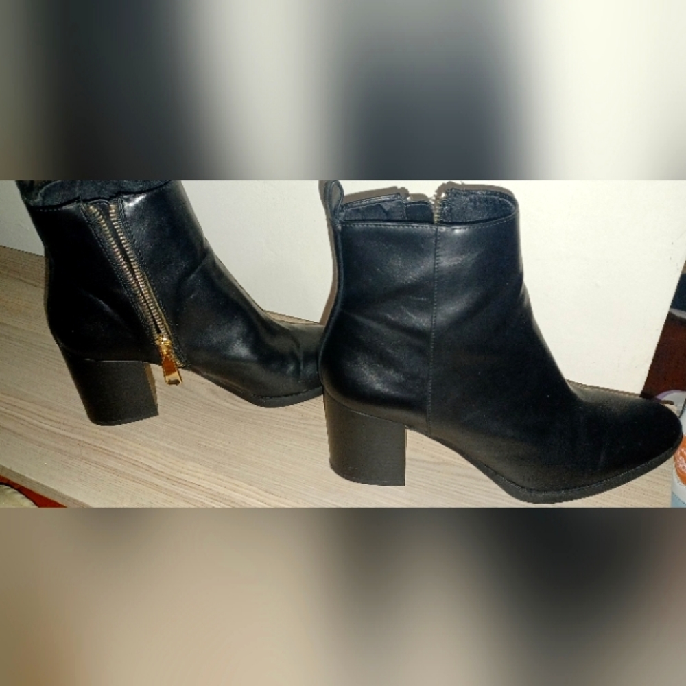 H&M Women's Boots Size 9.5